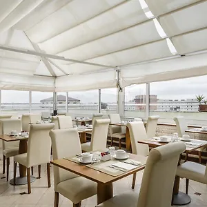 https://exe-domus-aurea.it-romehotels.com
